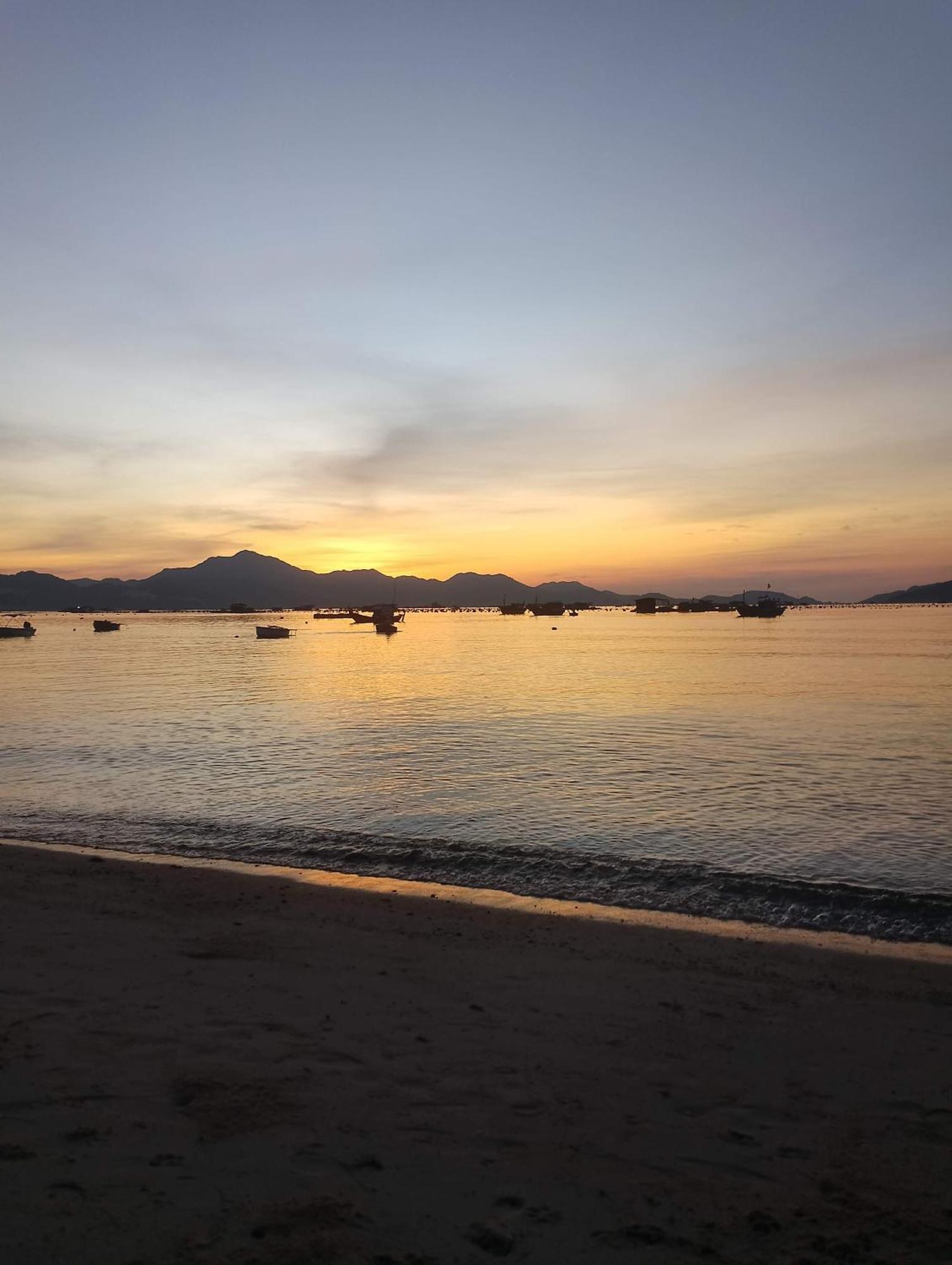 The Sunrise Anh Tu 호텔 깜라인 외부 사진